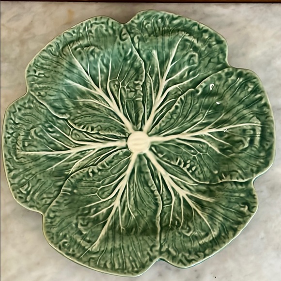 Bordallo Pinheiro-Green Leaf Ceramic Dinner Plates-Set Of Four - Picture 4 of 13